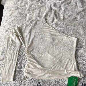 NWT white Dolman One-Shoulder Top